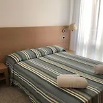 Gin Hotel 3*