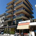 Hotel Gin