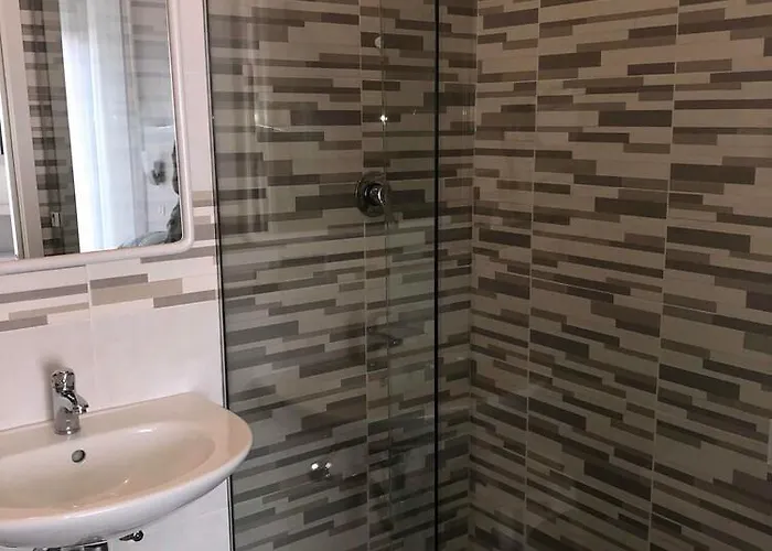 Ξενοδοχείο Gin 3*